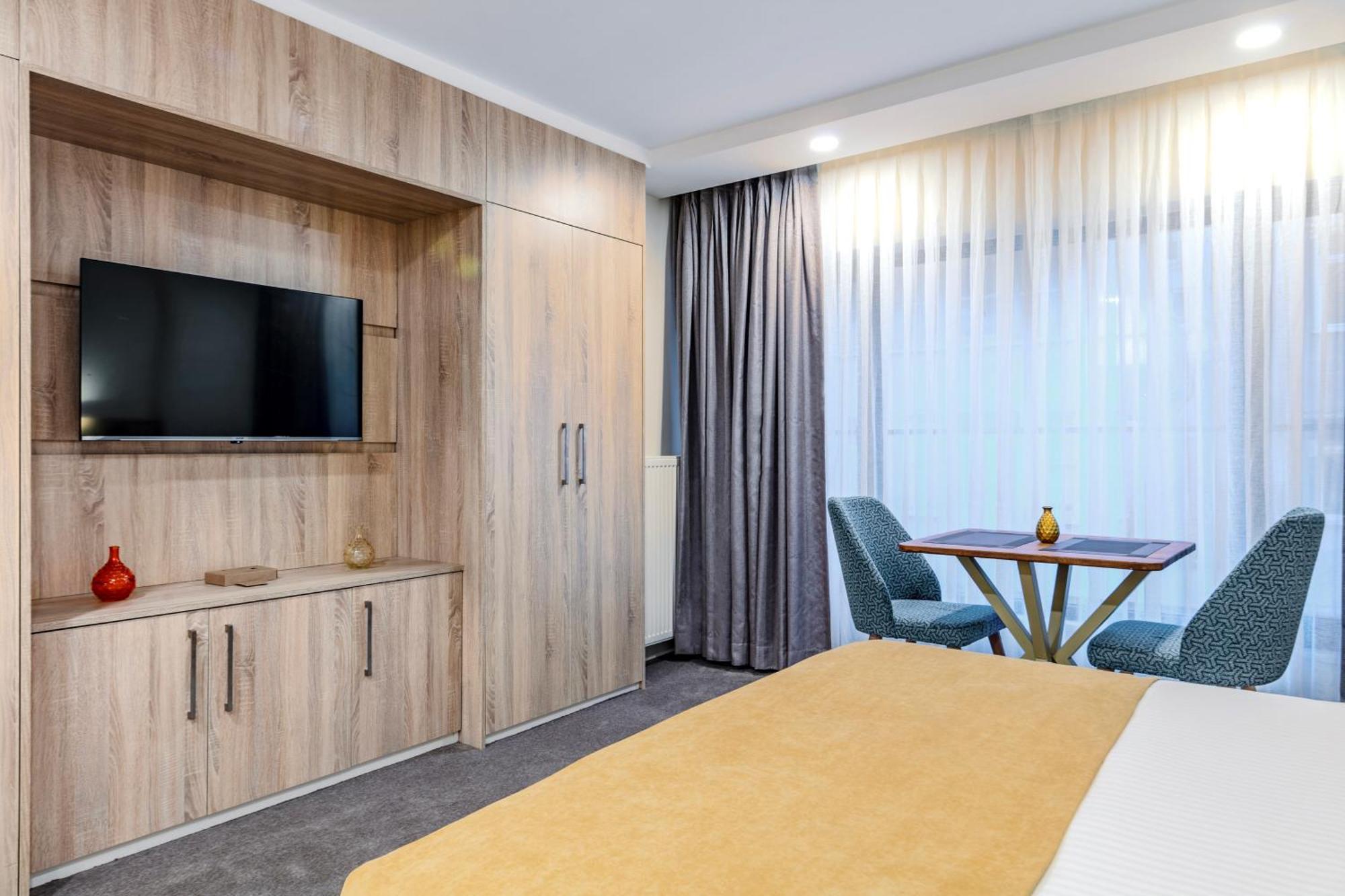 Roys Hotel & Suites Стамбул Экстерьер фото